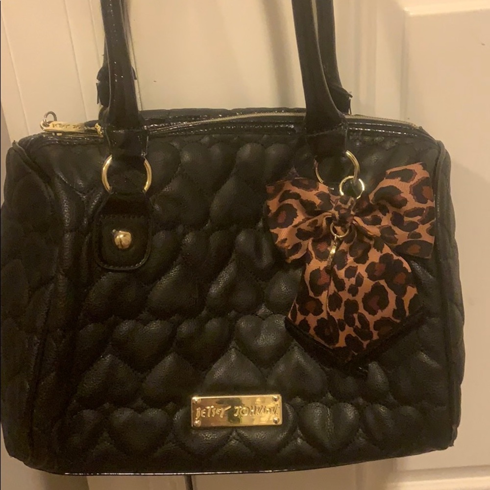 Betsy Johnson heart quilted bag with bow
